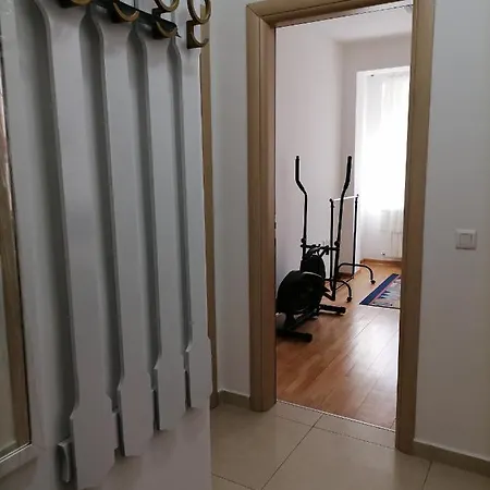 Green Park Apartment *